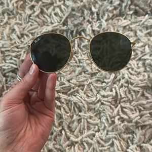 Round Metal Rayban Sunglasses